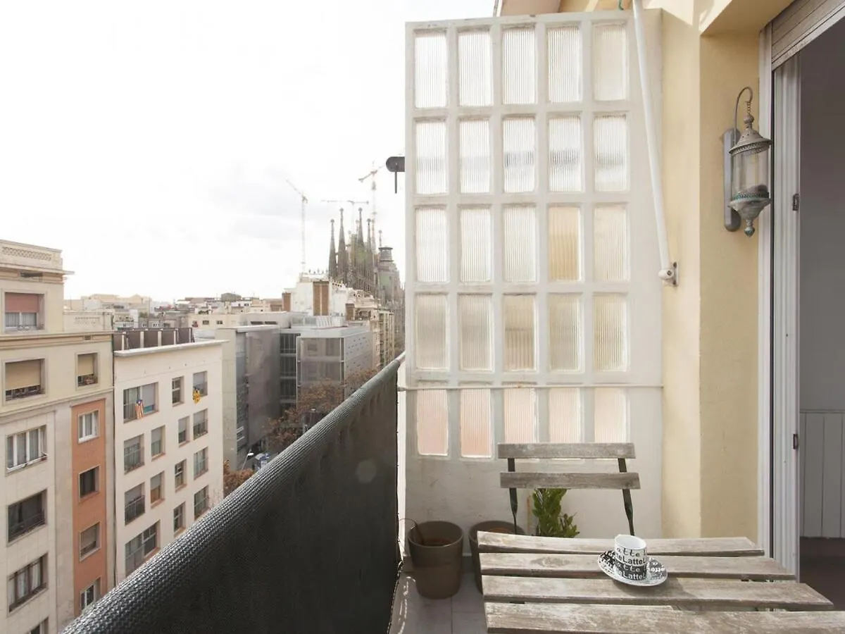 Top Flat Sagrada Barcelone